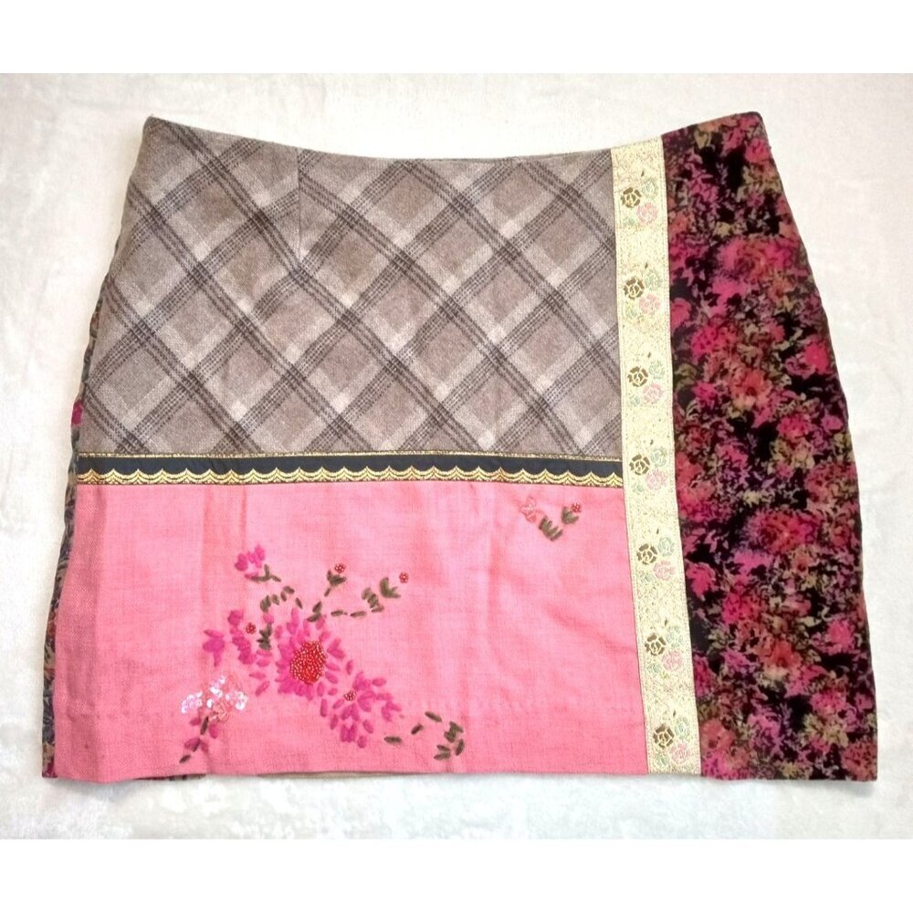Mini skirt by Plenty!  Multi pattern Size Medium Fun and Unique Super Cute!